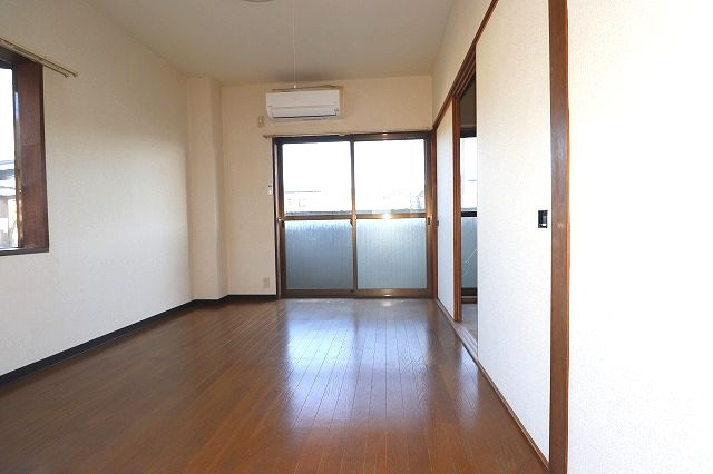 イーストハイツの内装|過ごしやすい室内です