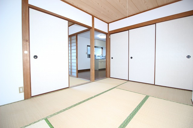 ハイツヤマダの和室|来客時にも便利な和室付き