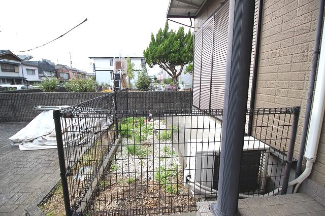 セゾン・メルヴィーユ秋の庭|たまにはお庭で休日を過ごしてみるのもよいかもしれません