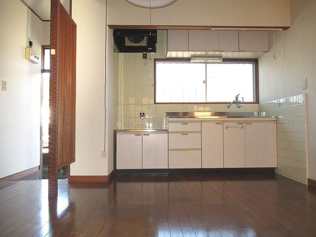 加賀野井棟割貸家の居間・リビング|ゆったり過ごせるリビングです