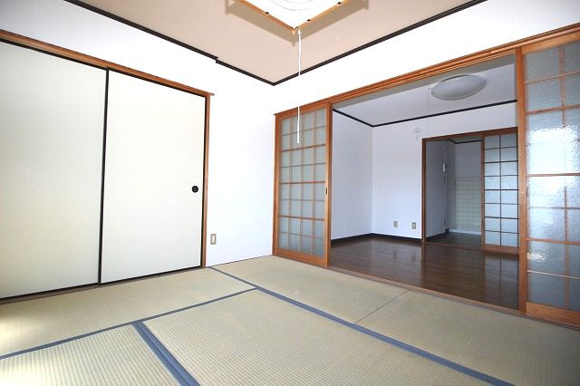 コーポ新橋の収納|大きなスペースがあり、収納には困りません