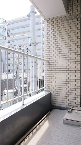 ダイアパレス四ツ橋のバルコニー