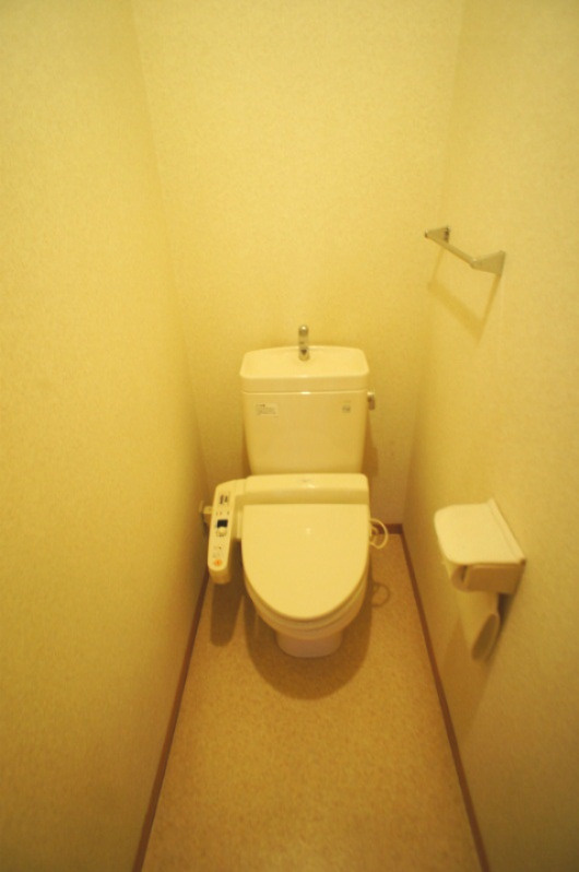 サニーホームズ宮ノ陣【キャッシュバック対象物件】のトイレ|清潔感のあるトイレです