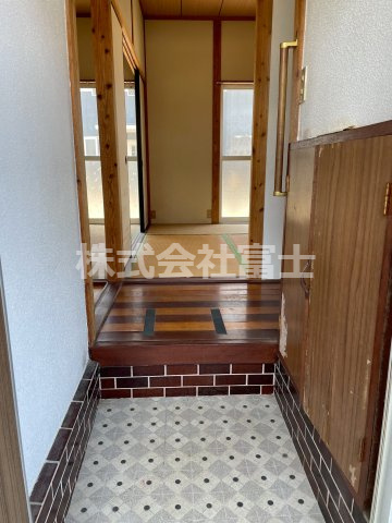 前川アパートの玄関