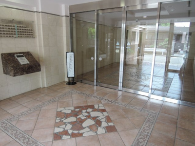 【その他共用部分】 | クリオ横浜大口参番館 | 防犯面でも安心のオートロック付です。