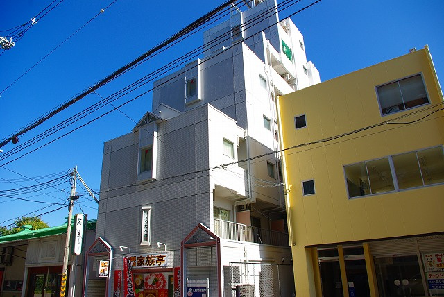 シティロイヤルJR奈良の外観