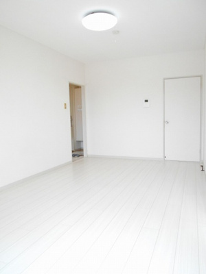 【洋室】 | シャルム椿・