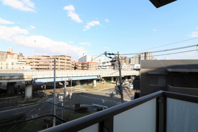 【展望】 | ステイツ豊中新千里南町 | 【現地写真】 現地からの眺望です♪周りに高い建物もなく、快適な日常を、お過ごしください♪