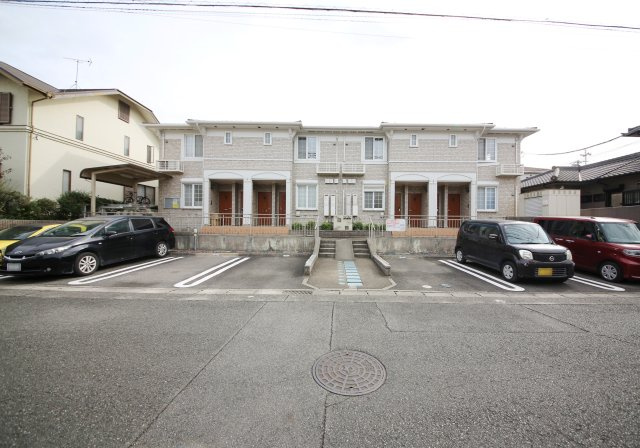 サン・ベアートの駐車場