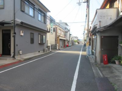 ロフティ西ノ京の周辺|前面道路