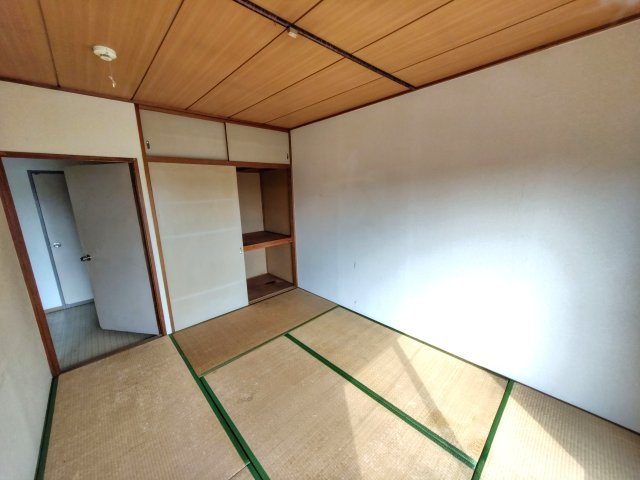 石川ハイツの収納