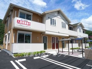 広島市安佐北区深川３丁目のアパート