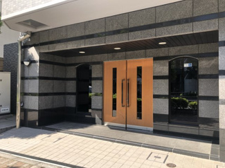 【エントランス】