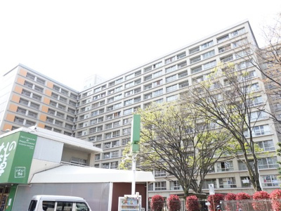 【外観】 | 長寿園マンション | 総戸数204戸の広島でも屈指の大型マンション！大規模修繕もしっかりしていて、安心してお住まいになれます。