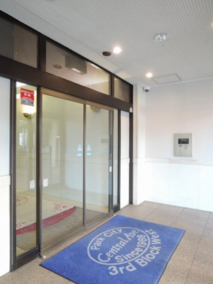 【その他共用部分】 | パークシティ新川崎・西三番街D棟 | 防犯面でも安心のオートロック付です。