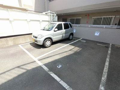 【駐車場】 | ニックハイム東寺尾第2 | 平置き駐車場
