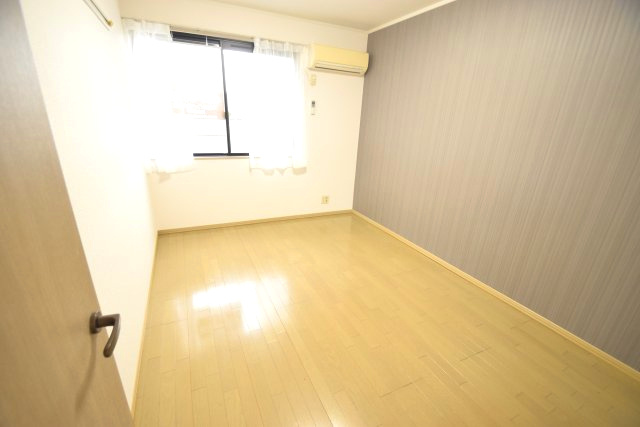 【寝室】 | 使い勝手のいい寝室です