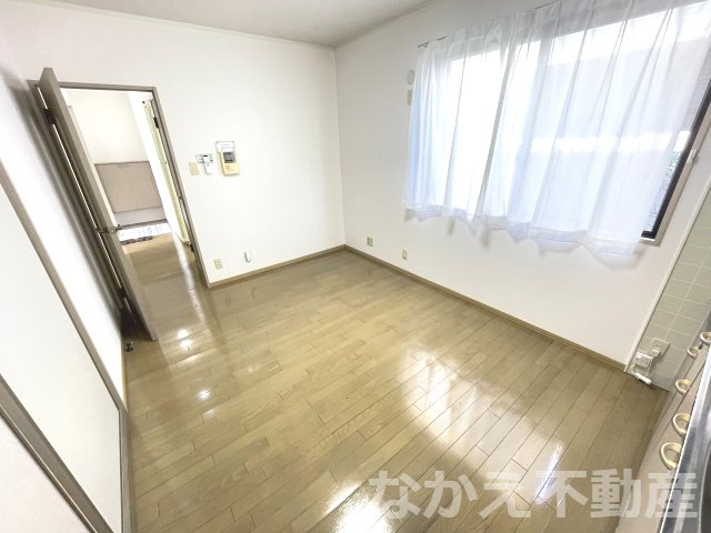 【寝室】 | 落ち着いた色調の寝室です