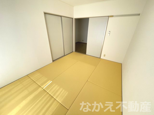 【寝室】 | 広くて明るい寝室