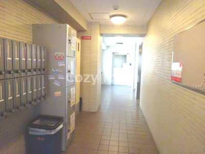 【ロビー】 | 江坂東OMパレス | ロビーです