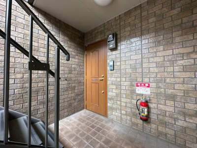 【エントランス】 | エバーグリーンＢ棟