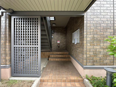 【エントランス】 | エバーグリーンＢ棟