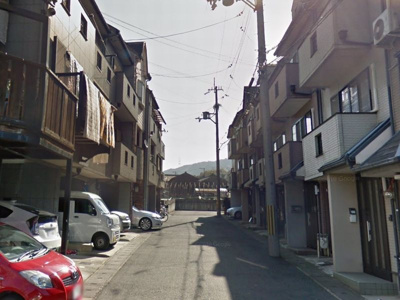 【前面道路含む現地写真】 | 山科区四ノ宮芝畑町　中古戸建（賃貸オーナーチェンジ）