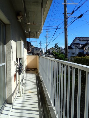 【バルコニー】 | 広くて日当たり良好なバルコニーです