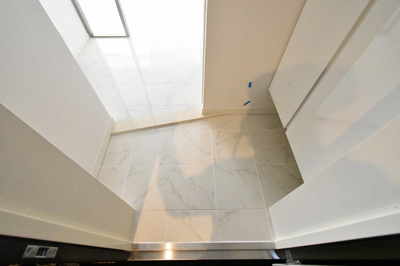 【玄関】 | イノセント堂山