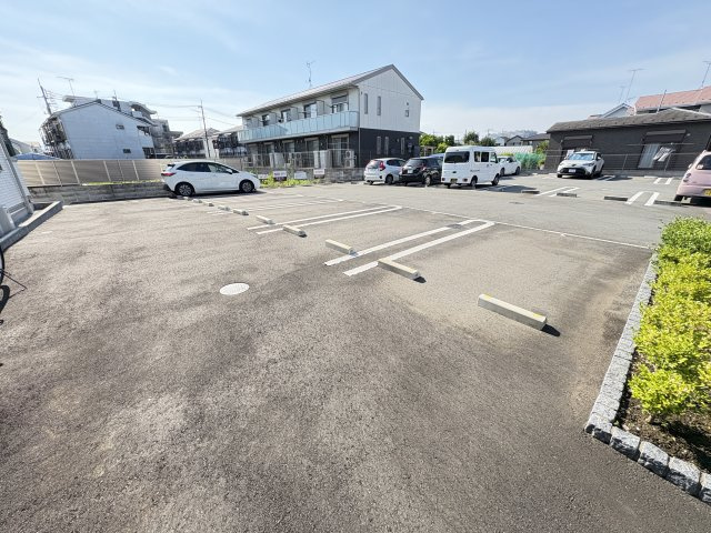サニーヴィラの駐車場