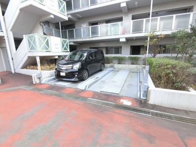 【駐車場】 | グランドメゾン氷取沢 | 機械式駐車場