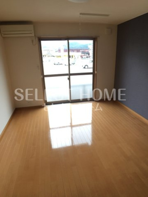 【寝室】 | シャトーリ幸田 | 開放的な寝室です