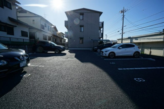 【駐車場】