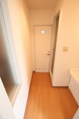 【洗面所】 | ヘレンド5