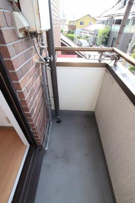 【設備】 | ヘレンド5 | 室外洗濯機置場