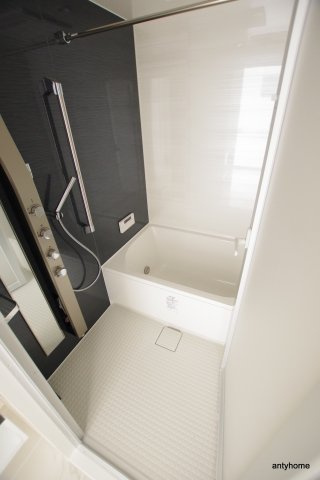 イノセント堂山　仲介手数料無料の浴室