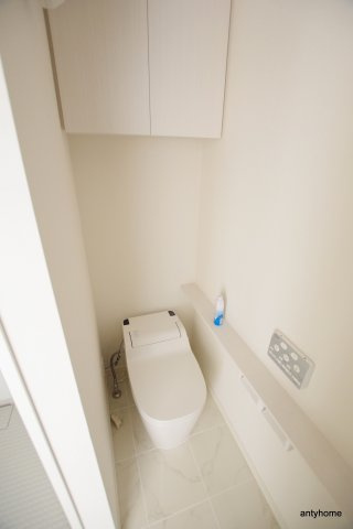 イノセント堂山　仲介手数料無料のトイレ