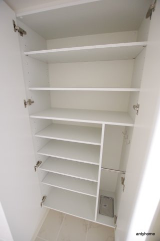 イノセント堂山　仲介手数料無料の収納