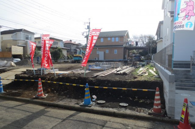 【前面道路含む現地写真】 | 値下げしました　人気の亀井野3丁目【売主】建築条件無売地 | 前面道路含む現地写真です