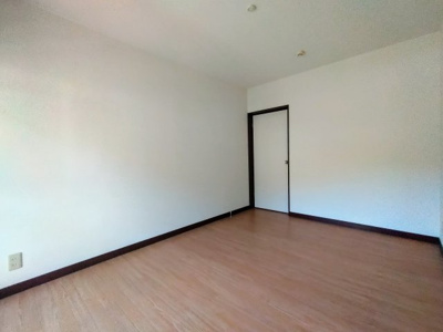 【洋室】 | グランドメゾン重根