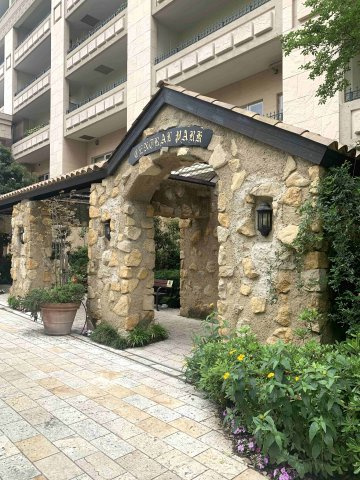 なんばセントラルプラザリバーガーデンC棟のエントランス|東側エントランス