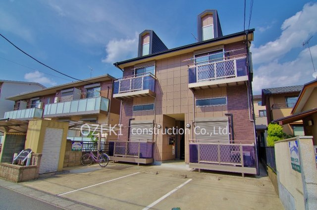 ハイシックスコートの外観