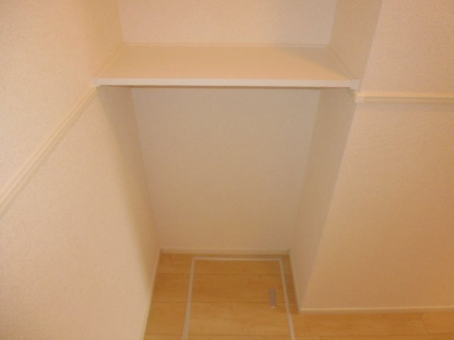 ヴィラ・ジュラクＢの玄関