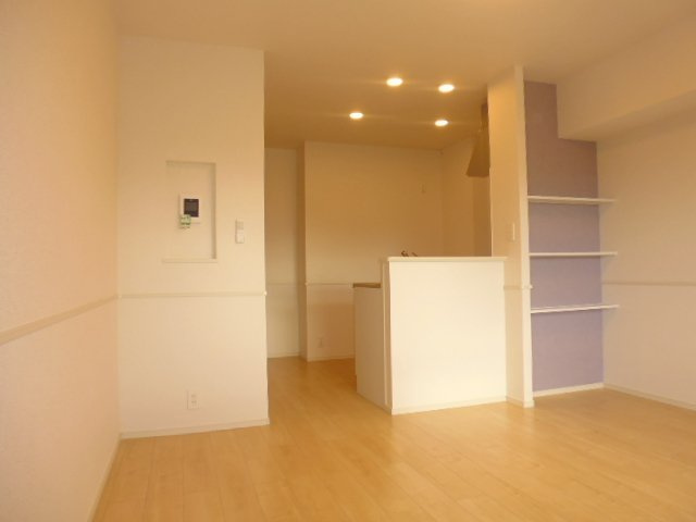 ヴィラ・ジュラクＢの居間・リビング