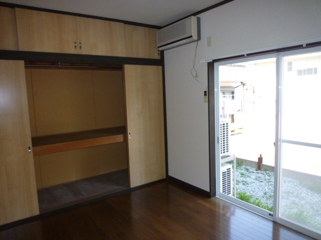 サンヒルズBの寝室