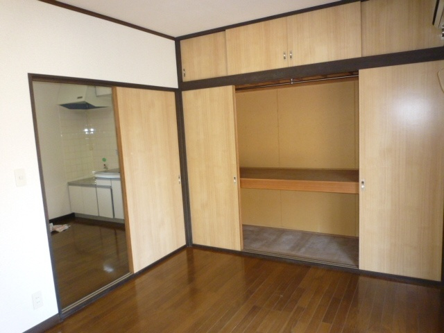 サンヒルズBの収納