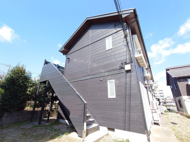 サンヒルズB