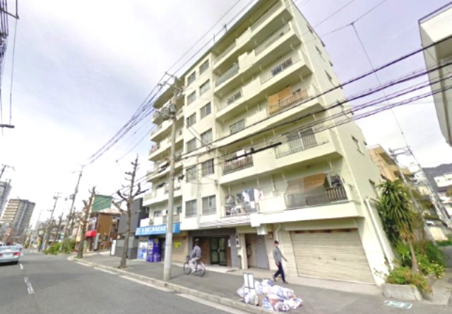 光青マンションの外観