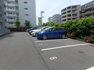 【駐車場】 | アミニティー鷺沼 | 駐車場
