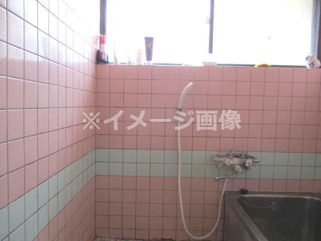 肥前町売家の浴室